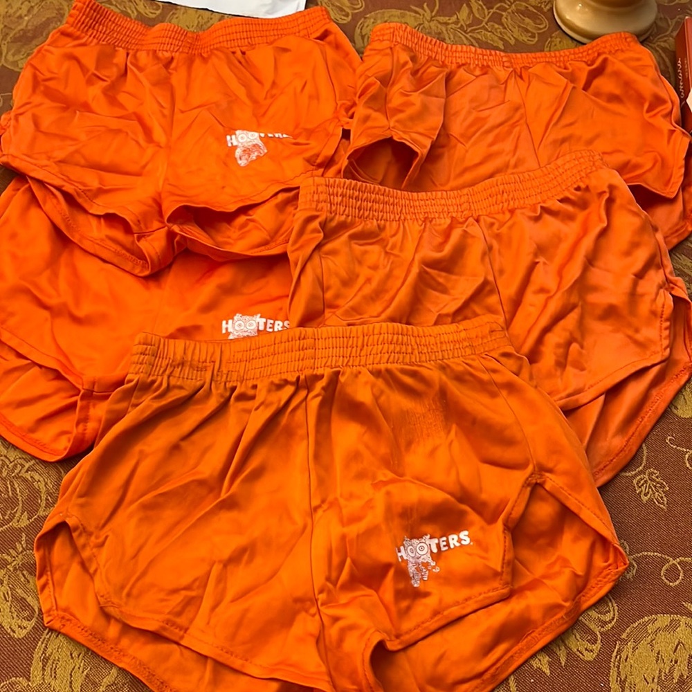 Hooters  2001-2009 vintage fit/style uniform shorts size 3xs.